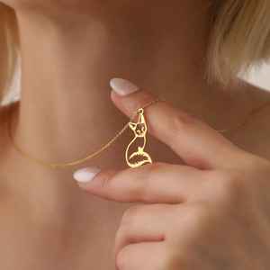 Pendentif minimaliste en forme de chat en argent sterling 925 plaqué or rhodié 18 carats pour femmes, enfants et unisexe - Bijoux pour les occasions de fête - Product Image 2