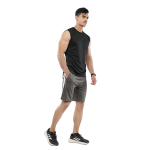 Débardeur de sport pour homme musclé de qualité supérieure, noir, sans manches, coupe ajustée, évacuation de l'humidité, léger, parfait pour l'entraînement et l'été - Product Image 5