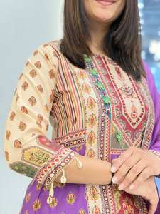 Vestido Anarkali de Calidad de Exportación India, Conjunto de 3 Piezas Kurti, Seda Banarasi con Trabajo a Mano, Vestido Anarkali Listo para Usar para Fiestas - Product Image 5