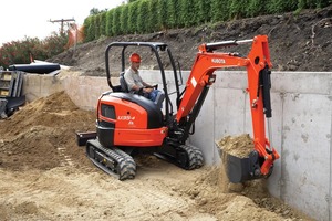 Miniexcavadora de orugas original usada para Kubota de segunda mano con motor y bomba de componentes básicos, en buenas condiciones, de segunda mano, con motor y bomba - Product Image 2