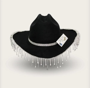 Chapeau en daim de luxe avec clous décoratifs |   Chapeau de mode fait main |   Fabricant OEM ODM - Product Image 1