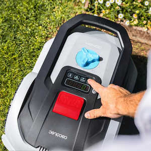 Cortacésped Eléctrico Inalámbrico Cecotec GrassHopper 300, Robot de Jardinería de Corto Alcance con Batería para Céspedes Pequeños - Product Image 4