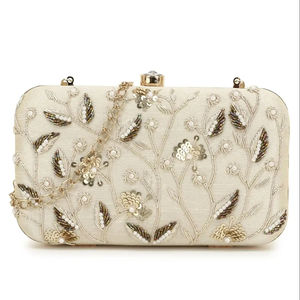 Pochette en Faux Soie Ornée Tissu de Haute Qualité Matériel Durable Sac de Mariage à la Mode Sacs de Créateur pour Mariage Broderie Portefeuilles - Product Image 1