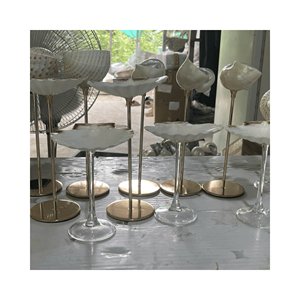 Taza artística de cristal con diseño de concha marina, material: concha natural; uso: para eventos temáticos; hecho a mano en Vietnam, producción en serie - Product Image 4