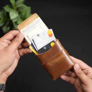 No. 101 Cartera para tarjetas todo en uno color marrón - Product Image 5