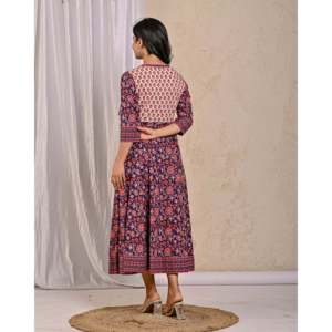 Robe longue en coton imprimé Jaal Jaipuri de style ethnique indien, composée d'un Lehenga Choli et d'un Salwar en tissu Georgette. - Product Image 2