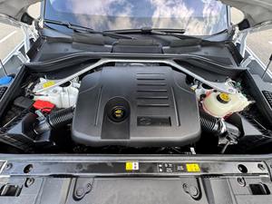 LAND ROVER RANGE ROVER SE P400 2023, Motor Turboalimentado de 3.0L I6 y 395HP, SUV/Crossover de Gasolina Automático, Auto de Lujo - Product Image 6