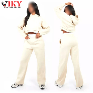 <b>Women</b> crop Flared Style Tracksuit Outer Wear Training Jogging Wear Customized Size Logo pullover Flared Style Tracksuit - Product Image 5