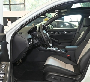 Venta Rápida: Honda Civic 1.5T Automático, Usado, 4 Puertas, 5 Asientos, Volante a la Izquierda, Vehículo SUV de Segunda Mano - Product Image 6