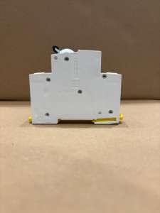 Schneider Acti 9 IK60N 1P 16A C Curve MCB ตัวแบ่งวงจรขนาดเล็ก A9K27116เบรกเกอร์วงจรขนาดเล็ก - Product Image 4