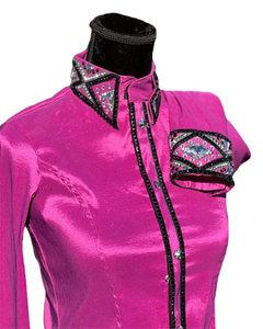 Camisa Western Show de vaquera hecha a mano en rosa impresa en tela de tafetán elástica para uso ecuestre - Product Image 4