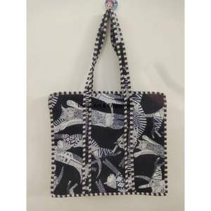 Fait à la main en coton imprimé de blocs floraux sac à provisions grand sac à provisions sac fourre-tout en coton cadeaux abordables pour femmes pour elle - Product Image 4