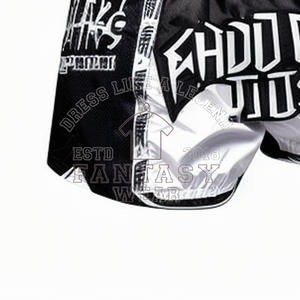 Shorts de combat MMA personnalisés OEM/ODM FANTASY WEAR avec doublure de compression intégrée, pour entraînement MMA et grappling UFC. - Product Image 5