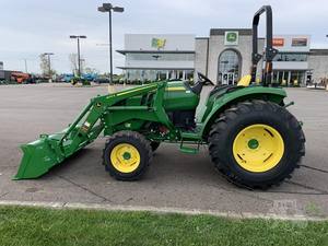 2025 Johnn 4044M Mini Tractor 4WD 4x4 160HP 180HP 70HP 45HP 120HP 90HP 100HP 40HP Bomba esencial Caja de cambios del motor - Product Image 2