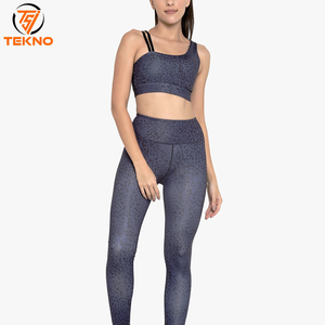 ชุดเสื้อผ้าโยคะสำหรับผู้หญิงชุดออกกำลังกายออกกำลังกายน้ำหนักเบาระบายอากาศได้ดีประกอบด้วยบราเลกกิ้งเอวยางยืด - Product Image 1