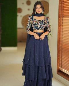 Eleva tu estilo étnico Este moderno conjunto de Lehenga Choli reversible azul marino hecho a mano de tela Georgette Premium para fiesta - Product Image 2