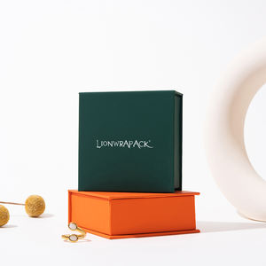 Caja de Almacenamiento de Joyas LionwrapacK con Tapa Abatible y Espejo, Empaque de Cartón Premium, Diseño Personalizado - Product Image 6