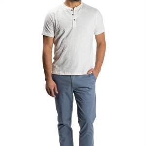 เสื้อยืดผู้ชาย OEM Henley มีกระดุม-ทันสมัยและสะดวกสบาย-เหมาะสำหรับสวมใส่ทุกฤดู - Product Image 6