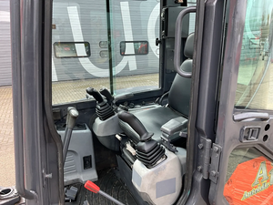 Excavadora Kubota KX161-3 Midi 2012 con acoplador rápido hidráulico, lista para trabajar. - Product Image 4