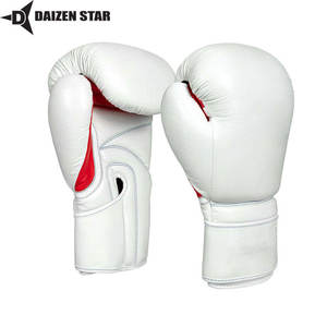 Gants d'entraînement de boxe et de kickboxing en cuir PU OEM, respirants, évacuant l'humidité, résistants aux UV, avec sangle de poignet réglable à scratch - Product Image 2