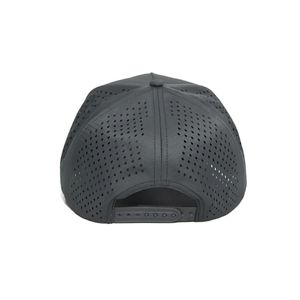Casquette de golf respirante haute performance avec protection solaire, détail cordon, trous découpés au laser, logo personnalisé en caoutchouc PVC pour hommes, entraînement fitness - Product Image 4