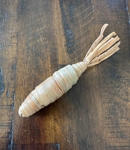 Jouets à mâcher en forme de carotte pour lapin écologique du Lotus bleu Viet Nam jouets d'intérieur en plein air traiter votre jacinthe d'eau pour animaux de compagnie - Product Image 4