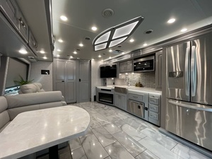 Compact 4x4 Aluminum Camper Motorhome Car Off-Road Vehicle with Spacious Interiors for Adventure Enthusiasts 4-6 Persons - Product Image 4