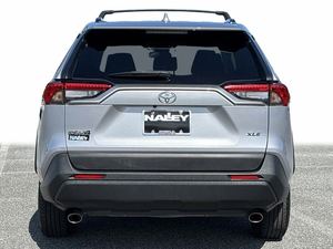 รถยนต์มือสองสภาพดี ปี 2022 RAV4 XLE FWD SUV เครื่องยนต์ 2.5 ลิตร เกียร์อัตโนมัติ 14 สปีด พร้อมขาย - Product Image 5