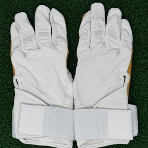 ถุงมือตีเบสบอลแบบยาว รุ่นใหม่ สำหรับมืออาชีพ สีสันและโลโก้ปรับแต่งได้ หนังคุณภาพสูง กันลื่น น้ำหนักเบา ทนทาน ทั้งสองข้าง - Product Image 1