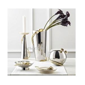 Macetas de tres tamaños diferentes en florero artificial martillado de aluminio para uso en bodas y eventos - Product Image 2