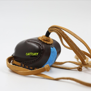 Cagoule Qatri en cuir véritable de style qatari avec bretelles en cuir fauconnerie Hawking appel de jeu arabe - Product Image 4