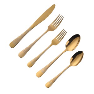 ชุดช้อนส้อมสแตนเลสชุบทองสำหรับห้องรับประทานอาหารชุดเครื่องใช้บนโต๊ะอาหารดีไซน์หรูหราออกแบบได้ตามต้องการ - Product Image 1