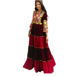 פריחת אלגנטיות אפגאן אזרה שמלה פרחונית נשים אפגניות לובשות לבוש אתני בד אזראנג'י התאמה אישית שמלה מקובלת לנשים OEM