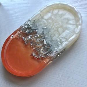 Élégant plateau ovale en résine noir avec accent feuille d'or transparent Plateau élégant fait à la main pour la maison et le bureau d'Inde - Product Image 4