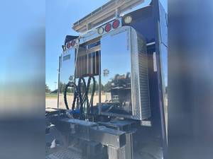 Camión de Remolque Usado de Buena Calidad, Kenworth W900L 2007, 510hp, Combustible DIÉSEL, Motor C15, CLASE 8, Transmisión MANUAL - Product Image 2