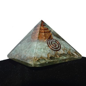 คริสตัลควอตซ์ทันสมัยพร้อมลายดอกไม้จักรวาลในรูปทรงพีระมิดออร์โกไนต์ - Product Image 3