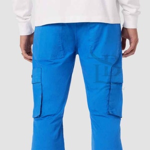 Walker Men's Blue Cargo Kick Flare Pants Cintura alta con detalles de bolsillo funcionales Lavado de colores para un gran aspecto informal - Product Image 2