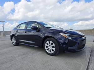 Nouveau SUV hybride LE automatique 2026 avec caméra arrière, turbo et jantes R20 foncées – À vendre - Product Image 6