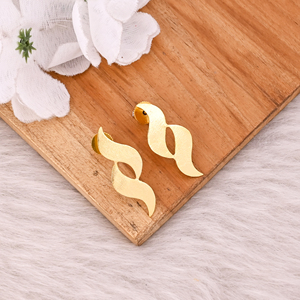 Pendientes de Botón Lisos de Latón Chapado en Oro de Alta Calidad, Hechos a Mano, Acabado Mate, Fabricante Mayorista de Pendientes de Botón de Latón Chapado en Oro - Product Image 6