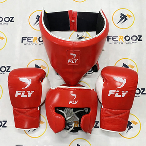 Ensemble de boxe personnalisé FLY rouge et blanc - Gants de boxe - Casque de protection - Protection inguinale - Kit d'entraînement avec logo personnalisé - Protection MMA - Product Image 1