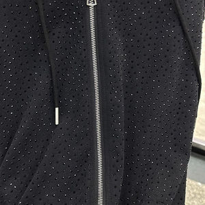 Sweats à capuche respirants pour femmes avec logo personnalisé de qualité supérieure pour adultes Sweats à capuche pour femmes avec strass de marque privée de taille personnalisée - Product Image 6