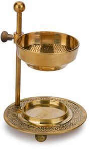 Brûleur Bakhoor en laiton de style marocain avec revêtement résistant à la chaleur et motifs ornés pour une expérience de parfum enchanteur - Product Image 4