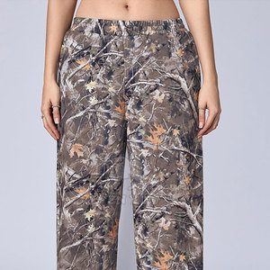 Pantalones Deportivos con Estampado de Camuflaje, Diseño de Jungla y Ajuste Cómodo para un Estilo Informal - Product Image 6