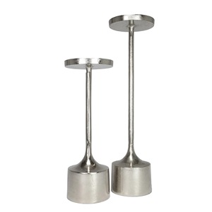 Soportes de velas de aluminio pulido desgastado contemporáneo Candelabros de acento para el hogar de mesa elegantes y minimalistas - Product Image 2
