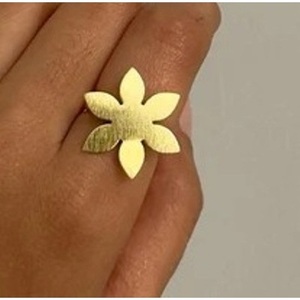 Vintage Statement Brass <b>Ring</b> 18K Gold Plated Fashionable Gemstone Inlay Children's Statement Jewelry for Gift Claw Setting - Product Image 4