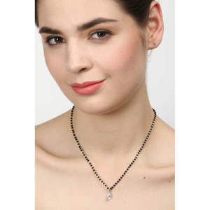 Compre un Mangalsutra de Plata Pura con Diamantes Chapados en Oro y Perlas, Collar Étnico Religioso con Cuentas, Regalo de Boda para Esposa - Product Image 5