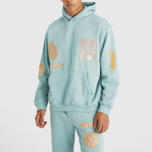 Conjuntos Deportivos de Invierno Transpirables y Ligeros de Primera Calidad de Fábrica Pakistaní, con Logotipo Personalizado Impreso, Chaquetas con Capucha de Forro Polar - Product Image 3