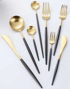 Ensemble de couverts en acier inoxydable de haute qualité avec conception de poignée unique pour mariage d'hôtel de restaurant - Product Image 4