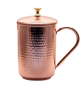 Carafe à eau en cuivre martelé avec couvercle assorti et poignée solide pour une utilisation bien-être ayurvédique - Product Image 4