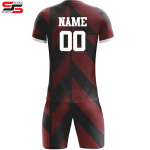 Uniforme de football de haute qualité Vêtements de sport-Uniforme de football en polyester 100%, uniforme de football pour hommes de la meilleure qualité fabriqué au Pakistan - Product Image 4